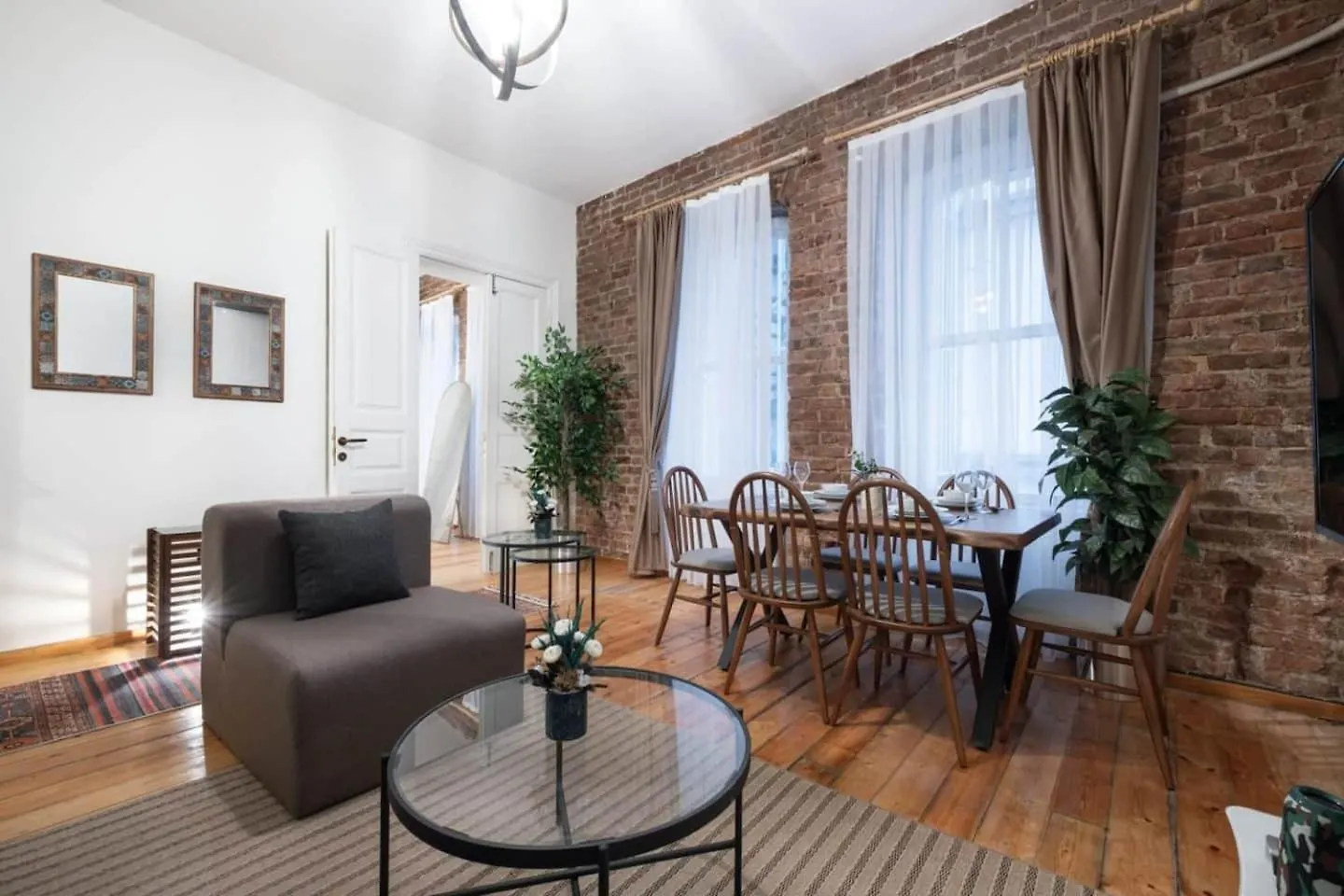 Spacious Rustic 2 Bedroom Few Steps From Galata Tower Istambul Turquie