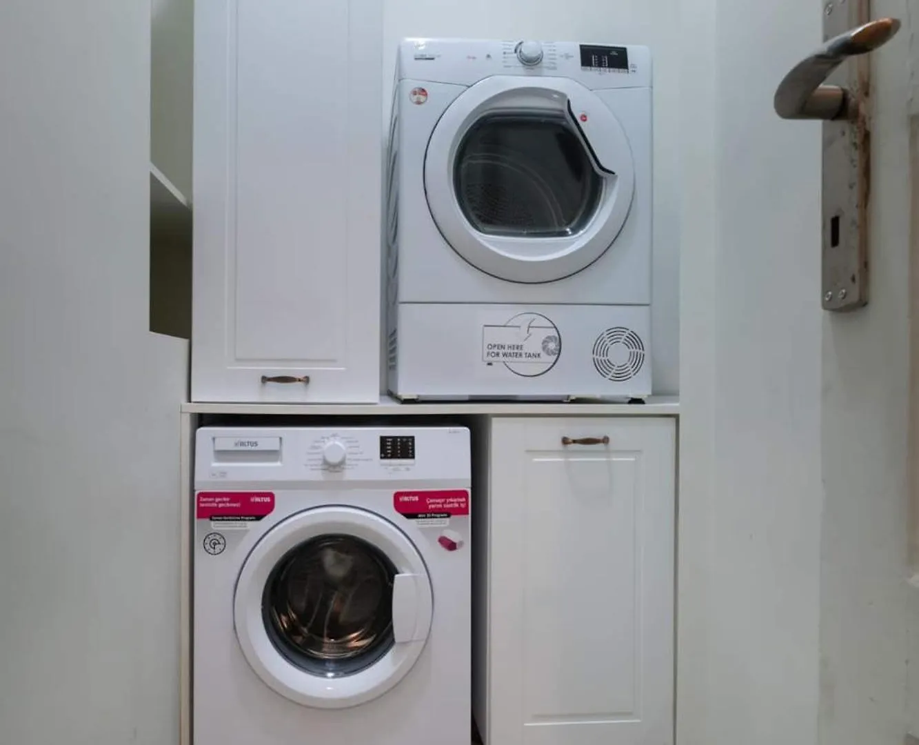 Spacious Rustic 2 Bedroom Few Steps From Galata Tower Istambul Turquie